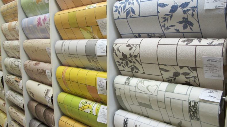 Обои в Леруа Мерлен: каталог обоев для стен и потолка. 150 фото свежих  новинок с красивым дизайном, модным рисунком и необычным узором